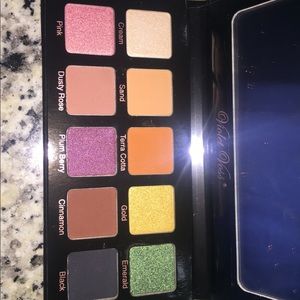 Violet Voss essentials palette
